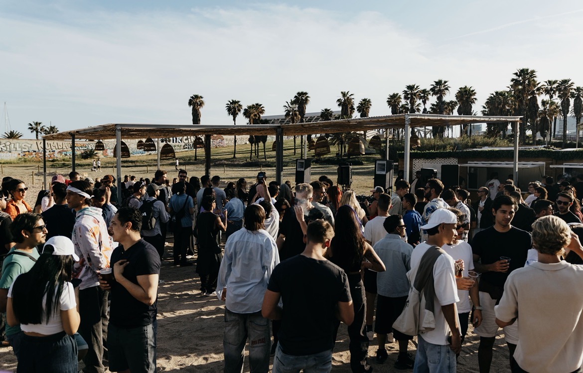 OPEN AIR BEACH PARTY BMS X SONIQUE